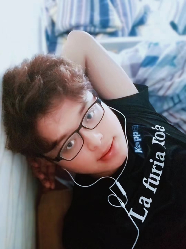 默铭芷的第一张照片--广元认干亲服务网